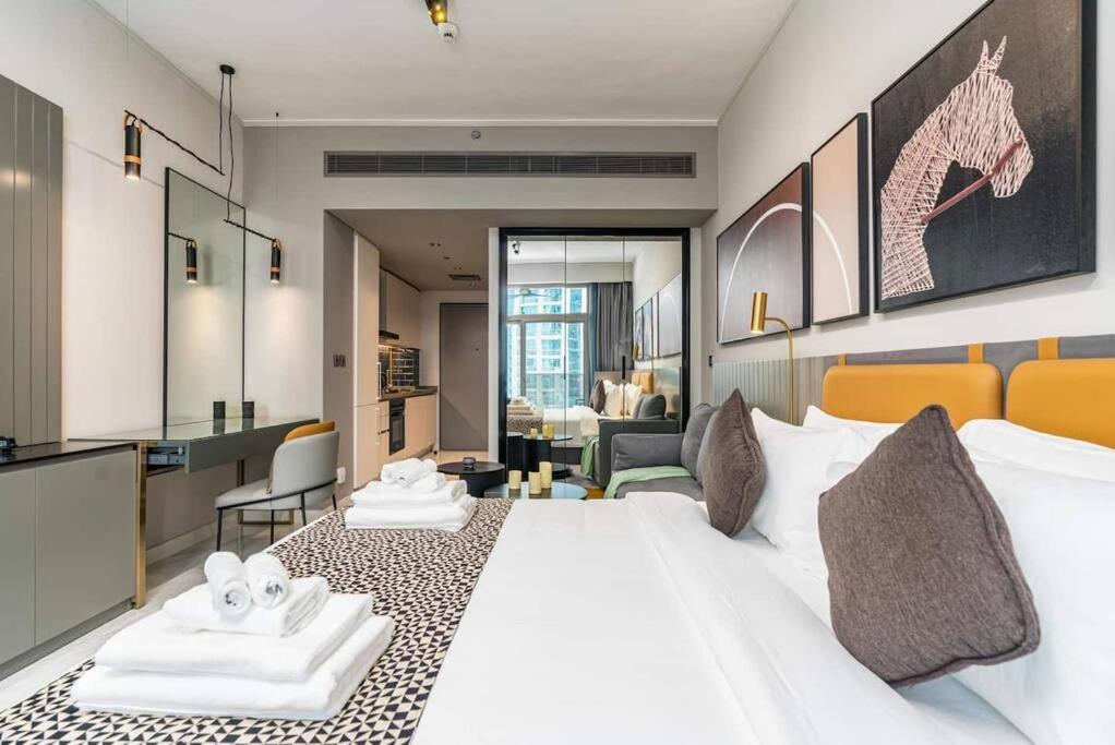 Urban King Bed With Burj Khalifa View & Dubai Mall Екстериор снимка